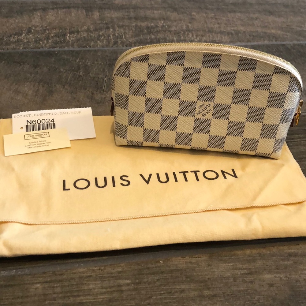 Louis Vuitton pochet cosmetic bag